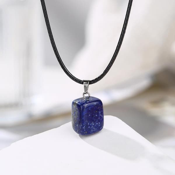 Naturlige Chakra Krystall Anheng Halskjeder Polerte Assorterte Steiner A2