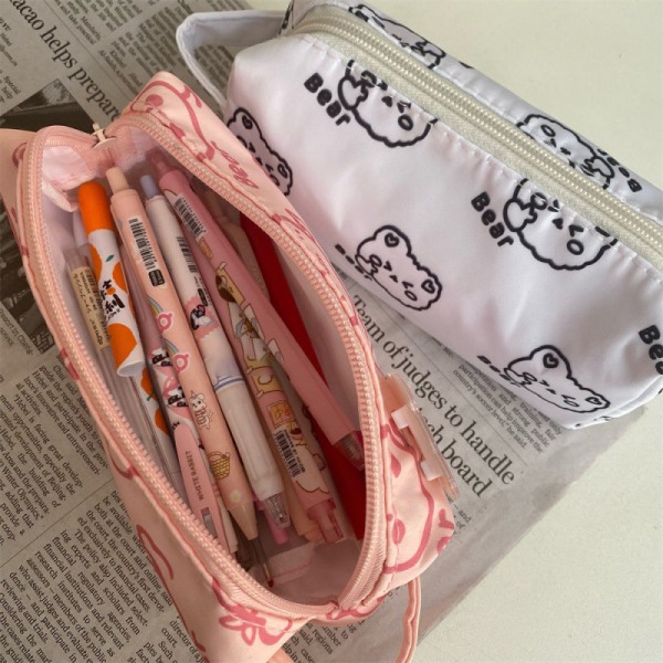 Zipper Pen Case Ins e Strawberry Bear Pen Case Soft e Bear Carr A1