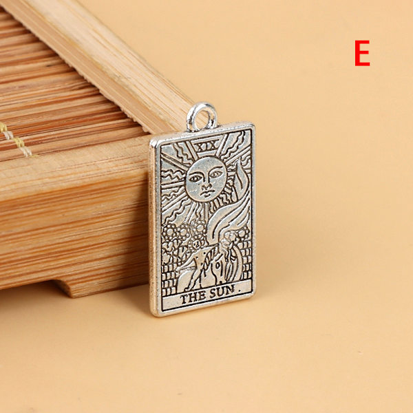 1 stk Tarot anheng DIY Witch Divination Moon Sun Charms Armbånd E