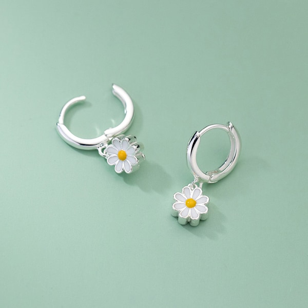 1 Par nye Simple e Daisy Flower Pendant Stud øreringe til kvinder