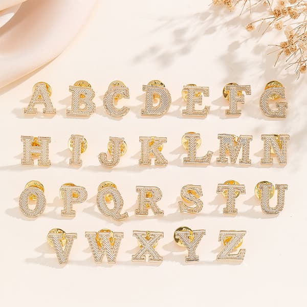 Vintage 26 bogstavs initial reversnål brocher til kvinder unisex A E