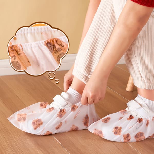 Tecknat tryckt non-woven förtjockade skoskydd engångs inomhus 100Pcs