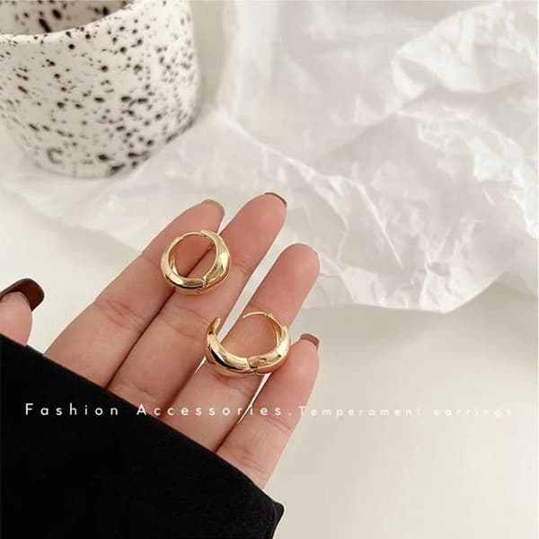 2 stk minimalistiske Huggie bøyleøreringer for kvinner gull / sølv Ti Silver