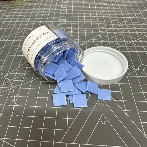 100 stk termisk pute isolerende silikonplater høy temperatur 100Pcs