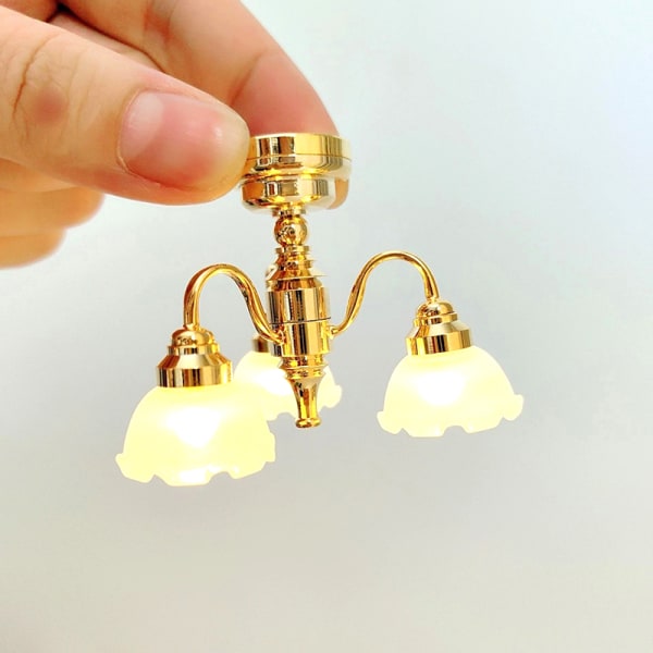 1:12 Dukkehus Miniatyr LED gylden taklampe Lysekronepels