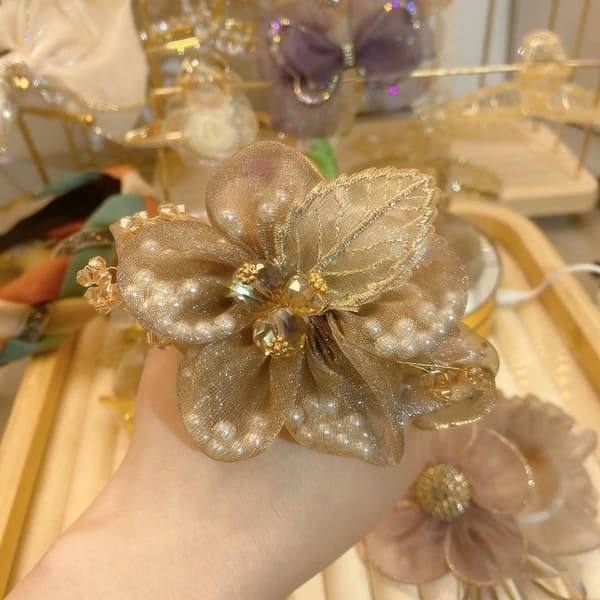 1 st ny hårscrunchie med blom- och bladdesign med strass A2