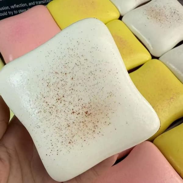 Pehmeä simuloitu paahtoleipä lelu Squishy-leipä Fidget-lelut White