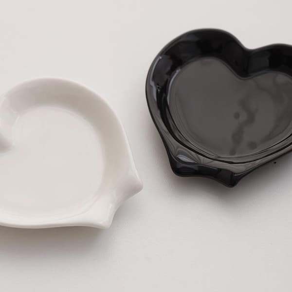 Hjerteformet keramisk skjeholder White