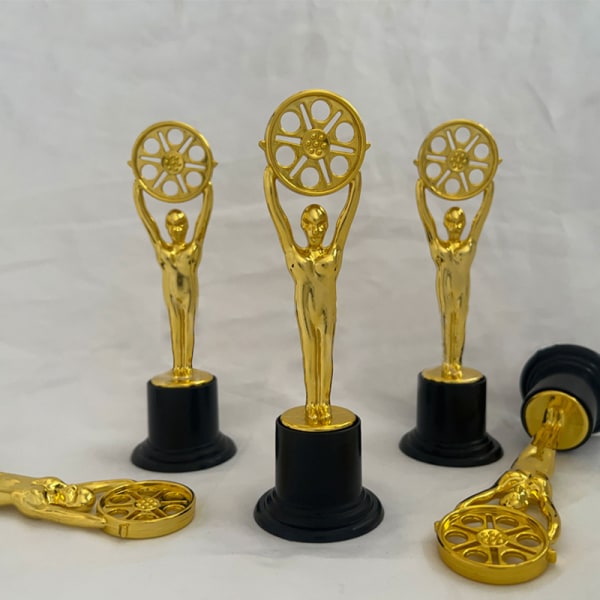 Statuette Trophy Award Suvenir Plastic Toy Party Award Tr