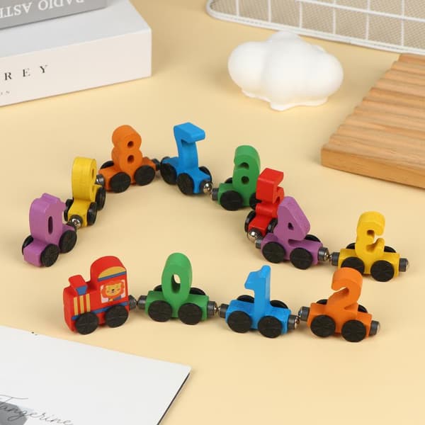 Magnetisk Togsett i Tre med Tall, Giftfrie Materialer for Småbarn