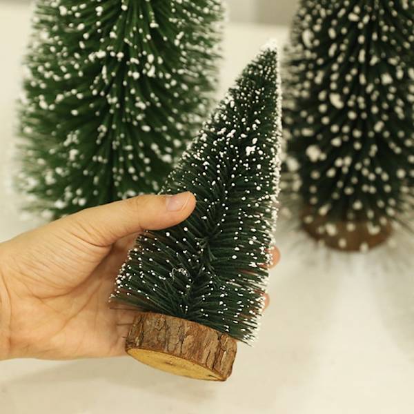 Mini Juletre Pine Flocking Stained White Cedar Desktop 15CM