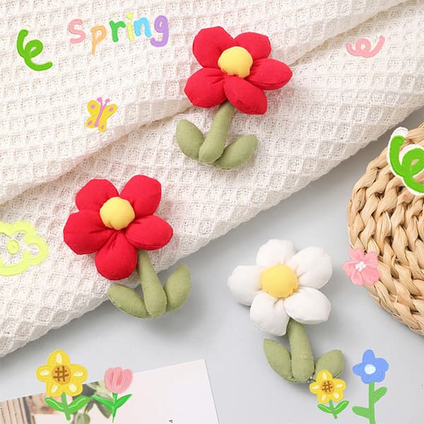 Bomull Puffy Flower Brosjer for kvinner Mote Lapel Pins Red