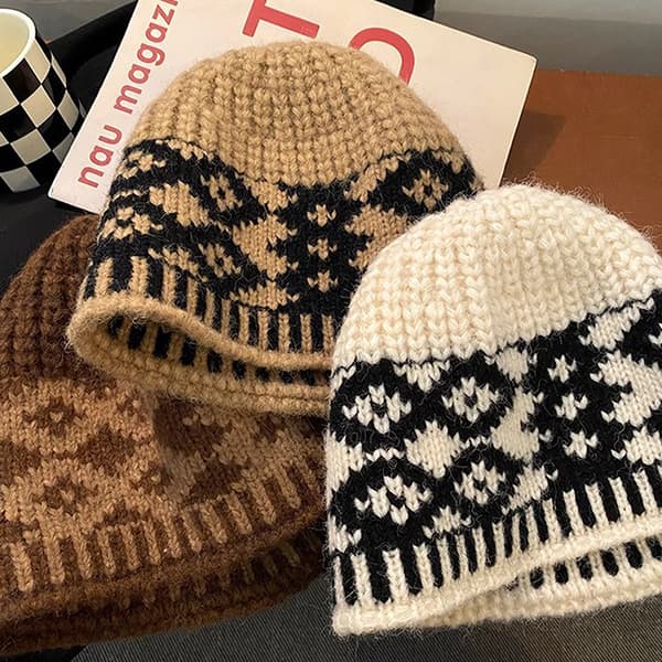 Damstickad mössa i ullblandning, retro ullmössa för att hålla värmen Black