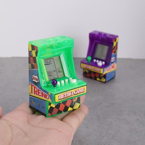 1 kpl nukkekodin retro-simulaatio mini-arcade-pöytäpeli O A1