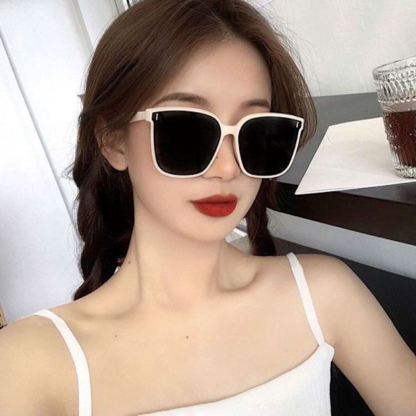 Mode Nya GM Solglasögon Dammode Square Classic Vintag Beige