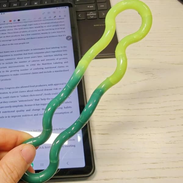 Fidgetleksaker med galen bana i gradientfärg, smidig böjbar design 3