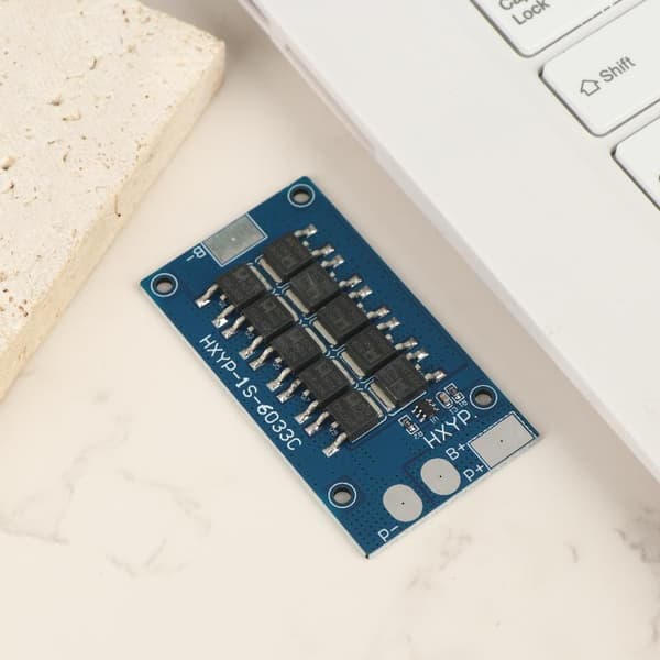1/5 st 1S BMS 30A 3.2V LiFePO4 / 3.7V Litiumbatteriskydd A2 1Pcs