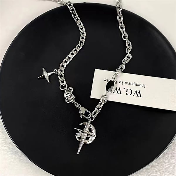 Y2K Kuuban Figaro Chain Star Moon Riipus kaulakoru Punk Black Zi 1PC