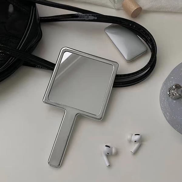 Ins Liquid Shape Square Mirror Mini Håndholdt skrivebordskosmetikk