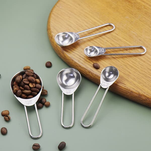 Pakker Målebeger Skjesett for Baking og Matlaging 15/5/2.5/1.25/0.75ml