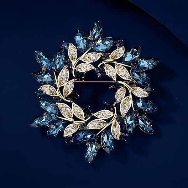 Udsøgt Blomsterbroche - Vintage-inspireret Design Grå