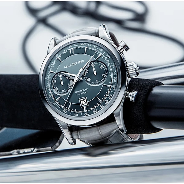 Carl F. Bucherer Herreure Lyxmærke Kvarts Armbåndsur Automatisk Bevægelsegaver Vandafvisende ur til mænd brown