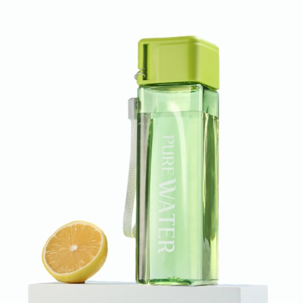 Sportvattenflaska 500 ml, personlig grön plast bärbar fyrkantig vattenflaska med lock, läckagesäker återanvändbar dricksflaska
