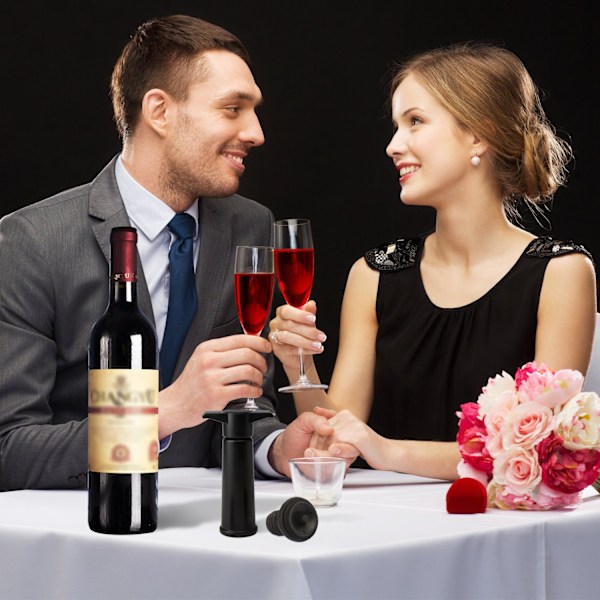 Vacu Vin Svart Pumpe med Vinsparepropper - Holder vinen frisk