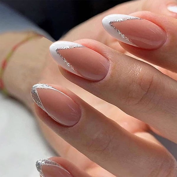 24-pack franska spetsiga lösnaglar Korta pressnaglar Vit och Glitter Silver Edge Stick On Nails Avtagbar självhäftande nagel False