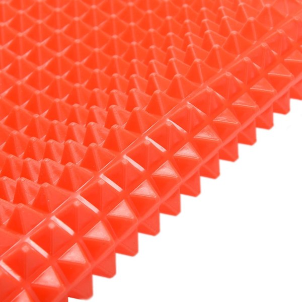 Tarttumaton silikoninen uunivuoka, pyramidimuotoinen terveelliseen ruoanlaittoon. Punainen