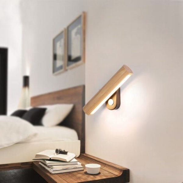 Kreativ japansk vägglampa LED sovrum Nordisk roterande sänglampa modern massivträ studievägglampa hem