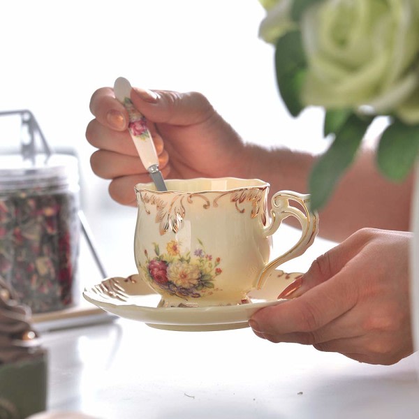 Teekuppi- ja set, 200 ml Norsunluusta posliininen set 2 kpl pidikkeellä, Vintage Floral 2