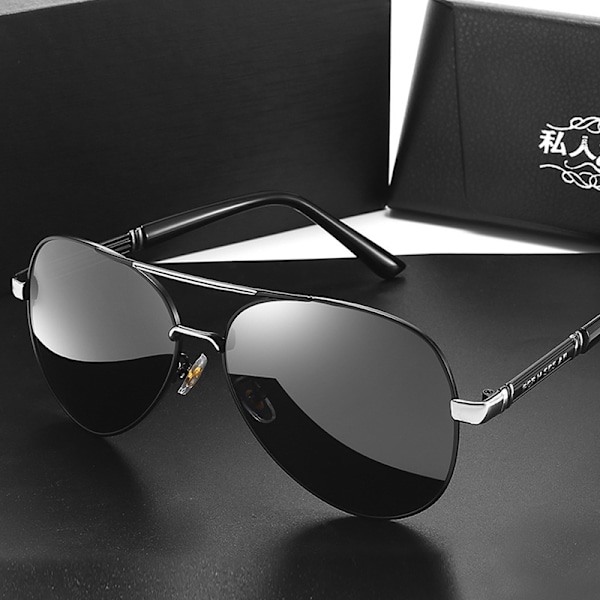 Polarisoidut Aurinkolasit Miehille Aurinkolasit Naisille UV-Suoja Klassinen Aviator Aurinkolasit Ajolaseet Black frame silver beam black Gray