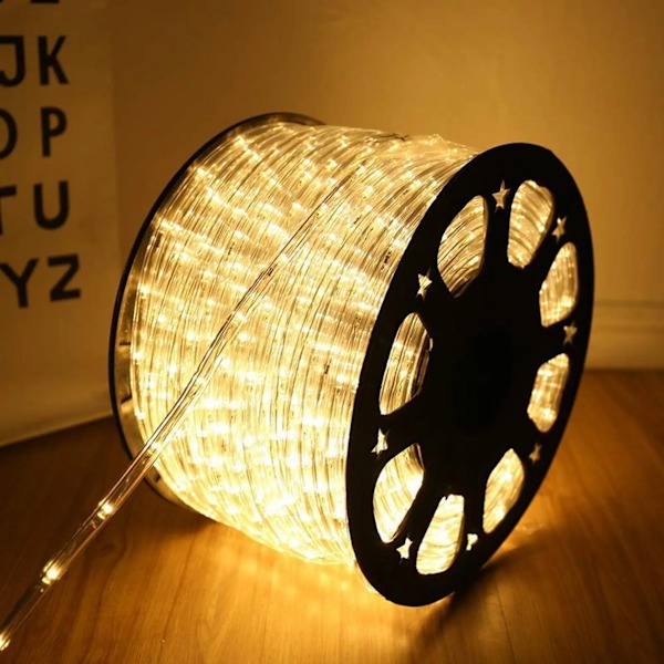LED-slingor - 30M - Varmvit inomhus/utomhus - IP44 - Ljusslinga