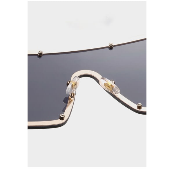 Store firkantede solbriller med UV-beskyttelse og anti-refleks grå