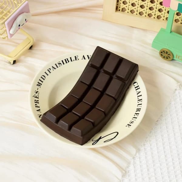 Chokolade-tema blødt og klembart legetøj, lavet af PU-materiale, langsomt tilbagefjedrende stressaflastende skrivebordslegetøj - brun.