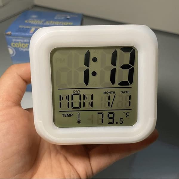 Digital klokkeradio dimbar dobbel alarm for barn og voksne Black