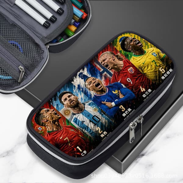 2026 Fodbold Ronaldo Straffespark, Messi Haaland, Mbappe Straffespark, Stor Kapacitet (J) pencil case
