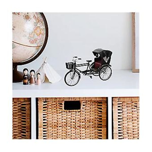 Nukke Retro Pyörä Rauta Rative Ycle Ycle Veistos Ajoneuvo Colle