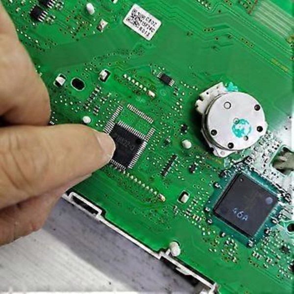 PT6522-Q Auto IC Chip Strømmodul Speedometer Svart Skjerm Reparasjonsbrikke for 2 3 6 CX5 -5 CX30 -30