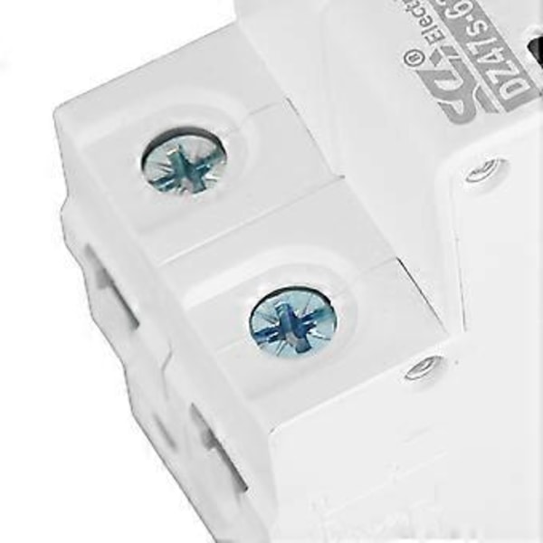 DC Pienoiskatkaisija 2P 32A DIN-kiskoasennus DC1000V 6000A Segmentoitu kapasiteetti aurinkosähköjärjestelmälle DZ47s 63Z C32