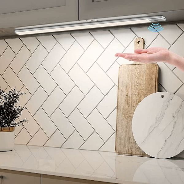 LED-strimmel til køkken under skab med sensor, 60 cm 2 i 1 skabslampe USB genopladelig og 5V DC-drevet LED-bar trådløs skab batteridrevet