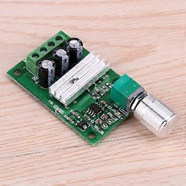 6V-28V 3A PWM DC Moottorin Nopeudensäädin Kytkintoiminto 1206B Kotelolla, Säädettävä Nopeudensäätö