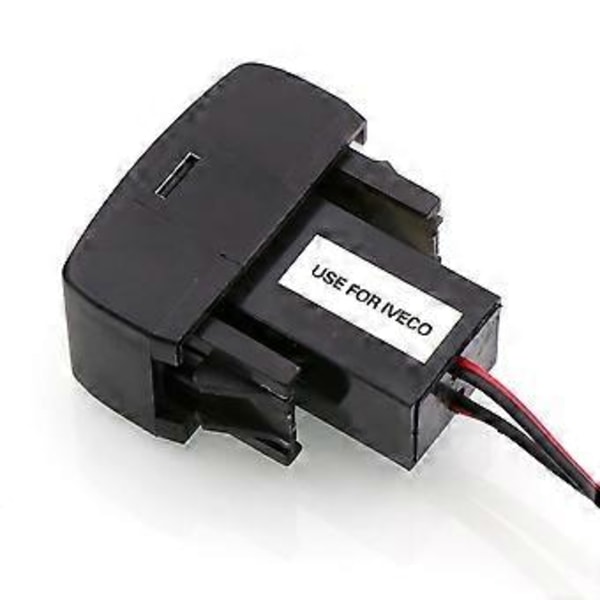 Auton kaksois-USB-laturi 5V 2.1A Auton USB-virtapistoke Autotarvikkeet kuorma-autoille Stralis Hi-Way Eurocargo