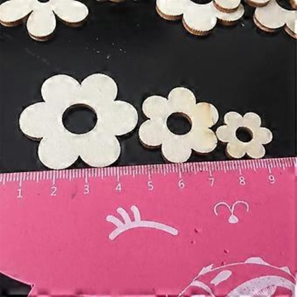 100 st Träblommor Ornament med Hål Handgjorda Trähantverkstillbehör för Scrapbook DIY Heminredning
