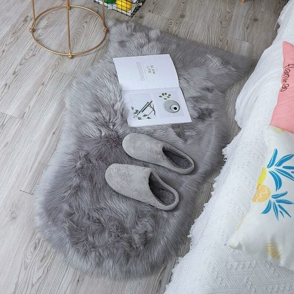 Faux pälsfårskinn matta (60 x 90 cm) Faux fleece stolöverdrag sittdyna mjuk fluffig lurvig matta för sovrum soffa golv (grå, 60 x 9