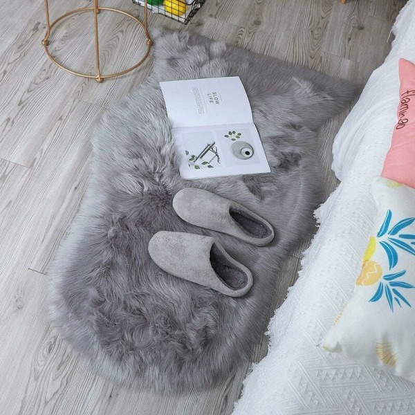 Teppe i imitert pels av saueskinn (60 x 90 cm) Stoltrekk i imitert fleece Setepute Myk, myk, raggy tepper til sofagulv på soverom (grå, 60 x 9