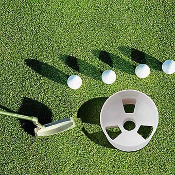 2,7 cm aukko ulkokäyttöön tarkoitettu golfreikä