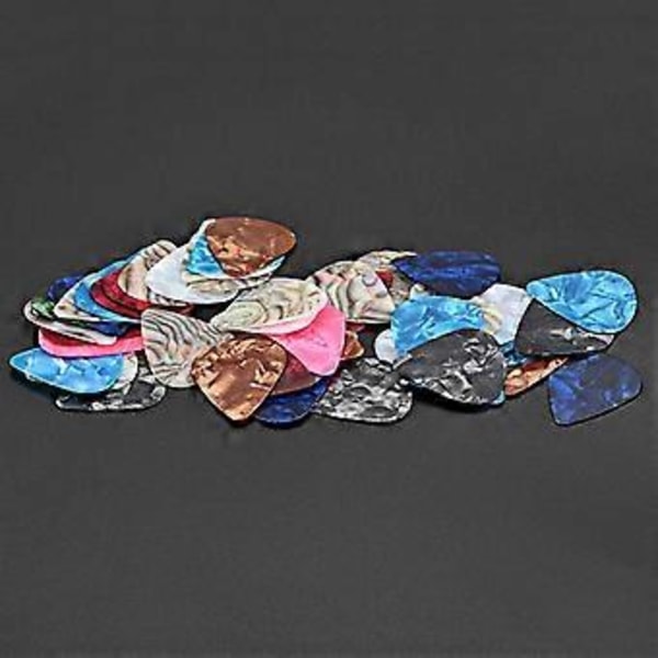 50 st/Set 0,46 mm Triangel Plektrum Celluloid Plektrum för Akustiska Gitarrer