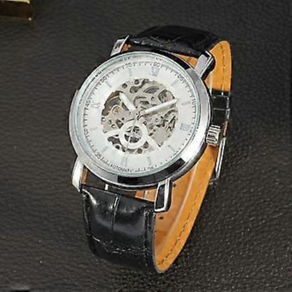 Nary Herre Quartz Klokke: Rustfritt Stålrem med Rund Urskive, Kalendervisning, Elegant Hvit Design